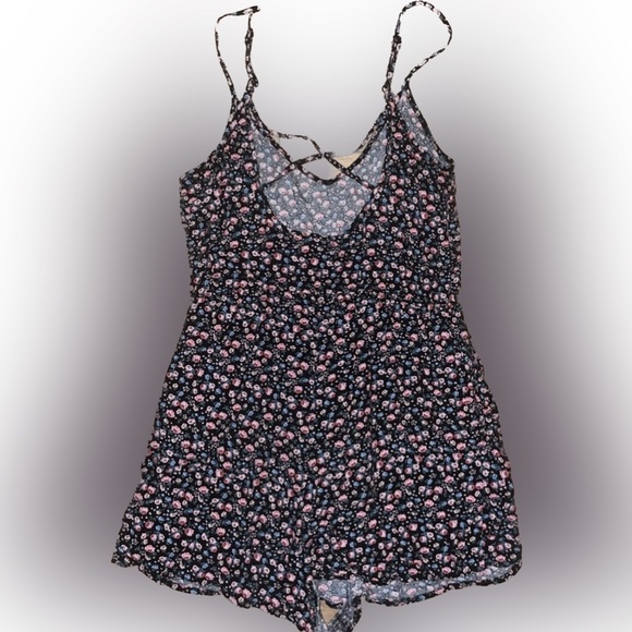 h&M Floral Romper - Picture 2 of 2